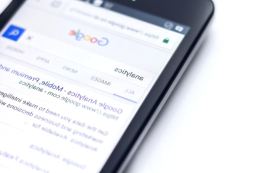 Predictive analytics visualization with future trend projections